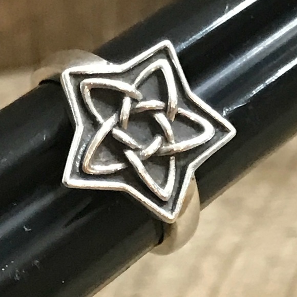 925 Sterling Silver Celtic Star Ring - Picture 4 of 5